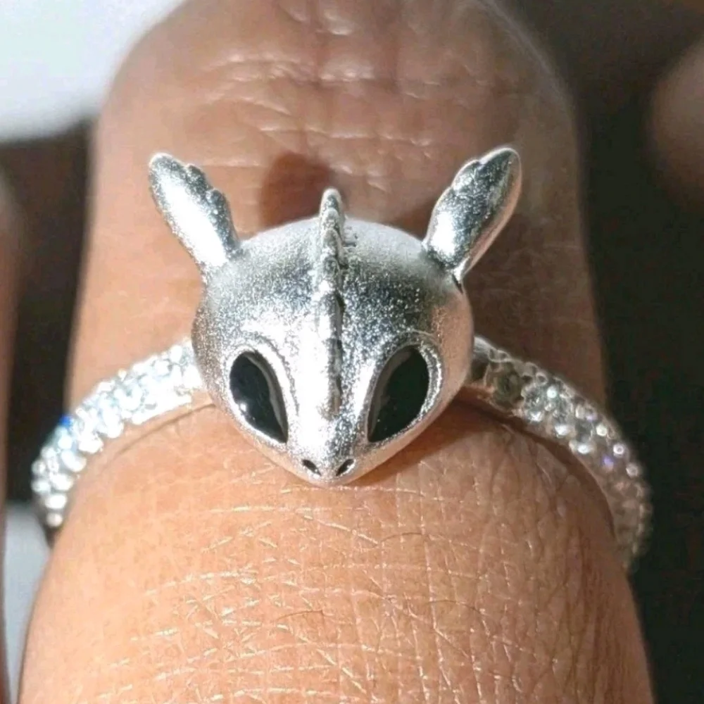 Dainty High Quality 925 Sterling Silver Light Fury Dragon Sparkly CZ Ring Size 7
